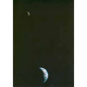Первый снимок Вояджера-1. Земля и Луна